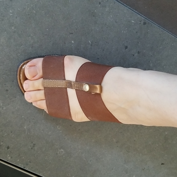 Sandals - Picture 1 of 7